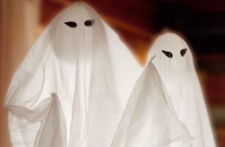DIY Schwebende Halloween-Gespenster für Partydeko Deko-Kitchen