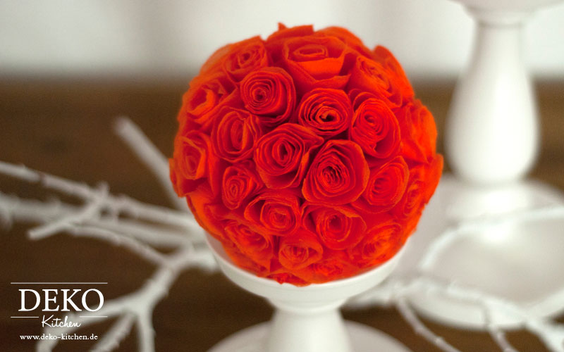 DIY Rosenblüten aus Servietten für tolle Dekos Deko-Kitchen