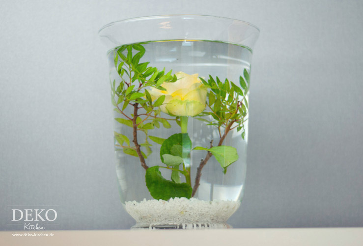 Diy Unterwasserblumen Als Hubsche Tischdeko Variante 2 Deko Kitchen