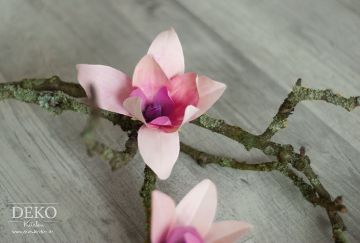 DIY: hübsche Magnolien aus Satin selber machen