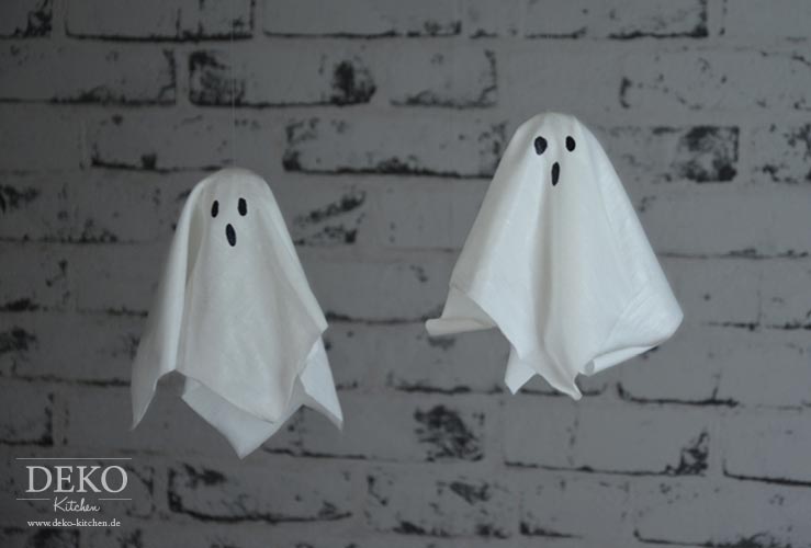 DIY: süße Halloween-Gespenster aus alten Hemden Deko-Kitchen