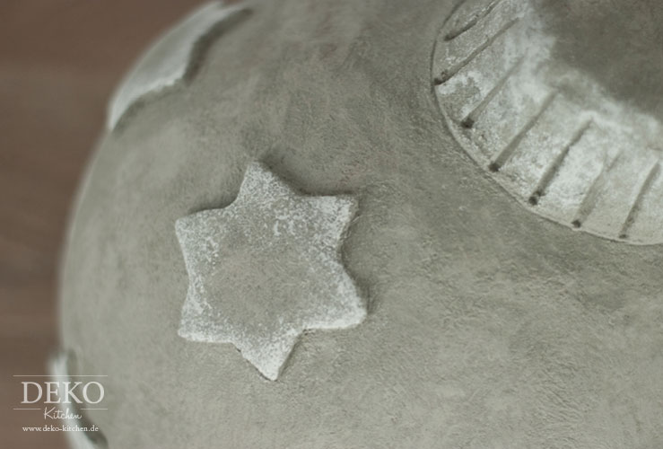 DIY: Riesen-Weihnachtskugel aus Knetbeton Deko-Kitchen