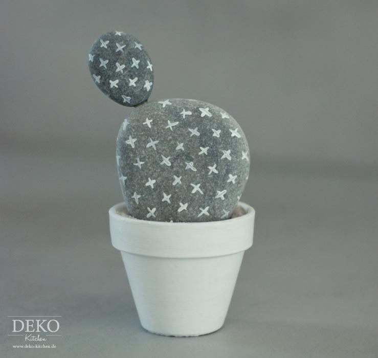 DIY: süße Kakteen aus Steinen selber machen Deko-Kitchen
