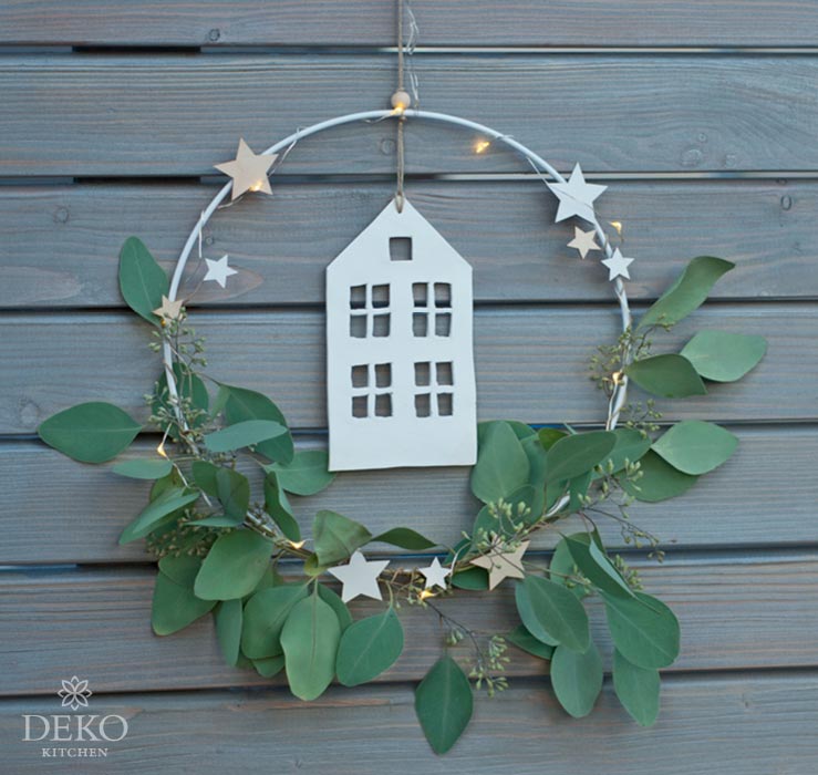 DIY: Weihnachtsdeko für die Wand mit Metallringen Deko-Kitchen