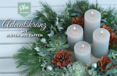 DIY: Adventskranz mit wunderschönen Blüten aus Strobuszapfen