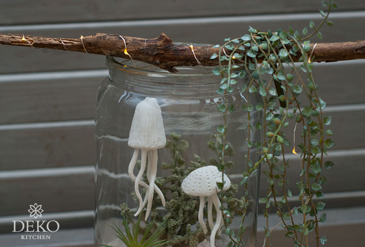 DIY: Mini-Aquarium mit kleinen Quallen aus Modelliermasse von Deko-Kitchen