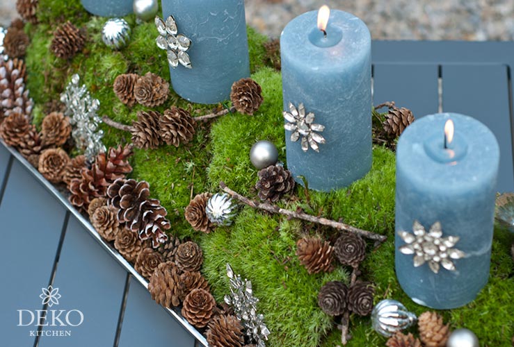 DIY: edler Adventskranz mit Moos, Zapfen und Kristall-Akzenten